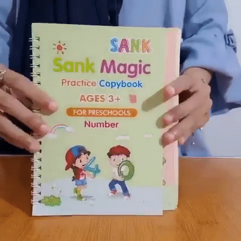 Cuaderno Mágico - Set de 4 cuadernos contenidos en INGLES